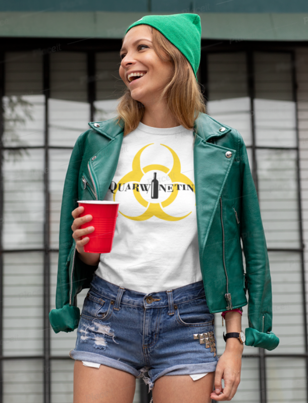 QUARWINETINE - Women's Relaxed White T-Shirt
