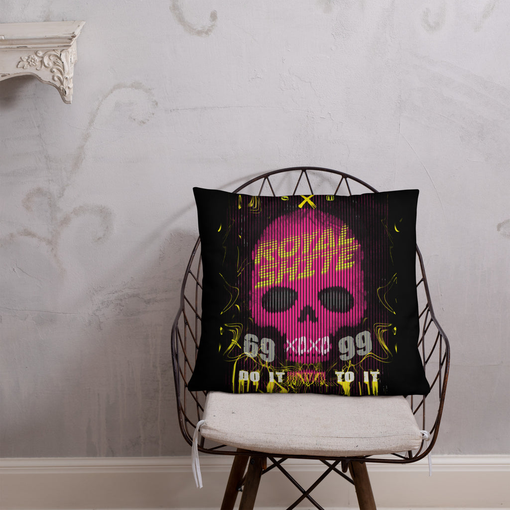 ROYAL SHITE: DO IT TO IT - Throw Pillow